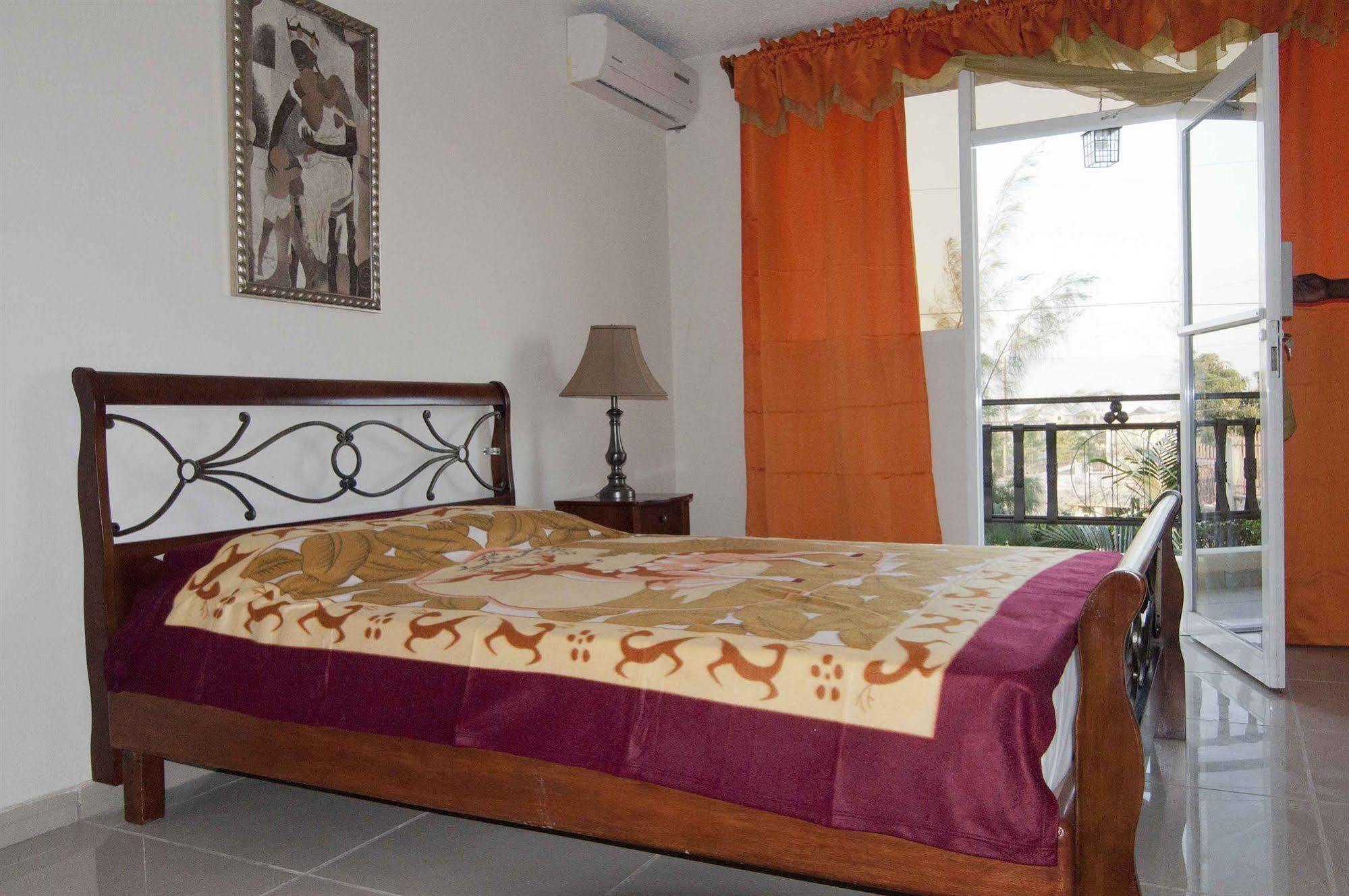 Kemael Hotel Tabarre Esterno foto